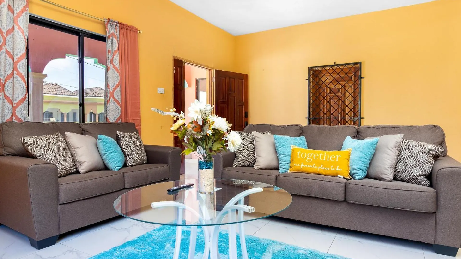 The Vista Luxury Home Runaway Bay Holiday home